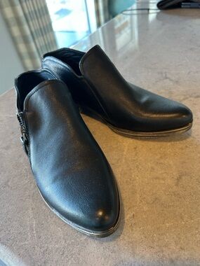 Women’s Black Leather Ankle Booties with Side Zip